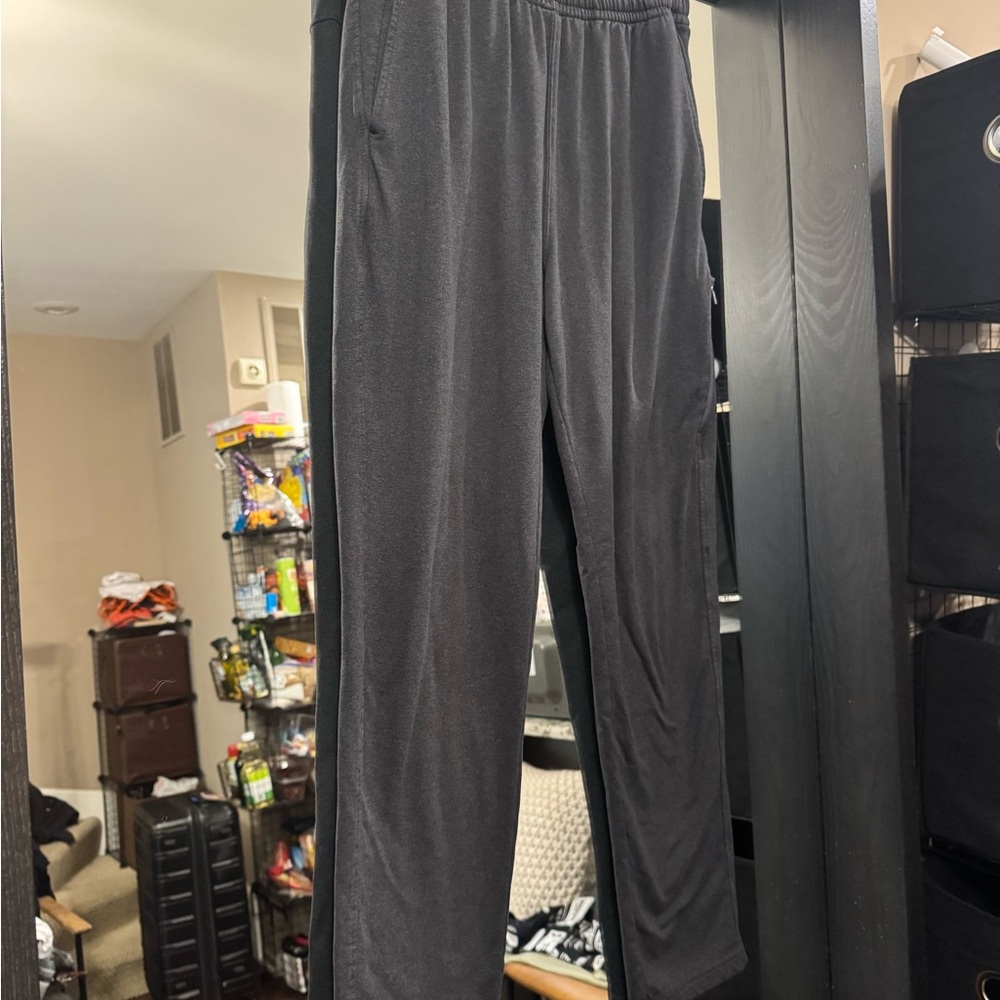 GAIAM Charcoal Zip Pocket Pants Athletic Small Men’s
